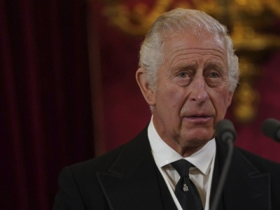 Royal ceremony officially proclaims Charles as king.