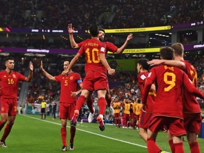 Spain join World Cup 100 club with 7-0 Costa Rica rout